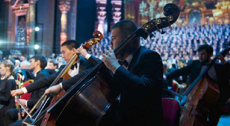 "Симфония тысячи участников": грандиозная премьера прошла в Астане 