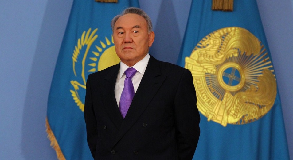 Нурсултан Назарбаев: "Мы научим казахстанцев вкладывать в акции и богатеть" 