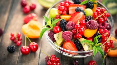 Картину продовольственной безопасности Казахстану портят фрукты, ягоды и сахар