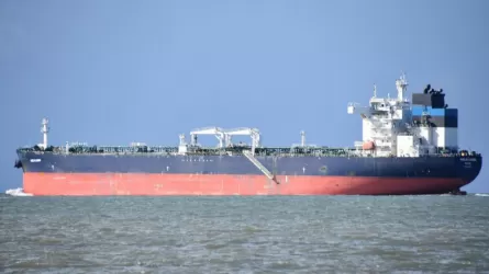 Хуситы обстреляли британский нефтяной танкер