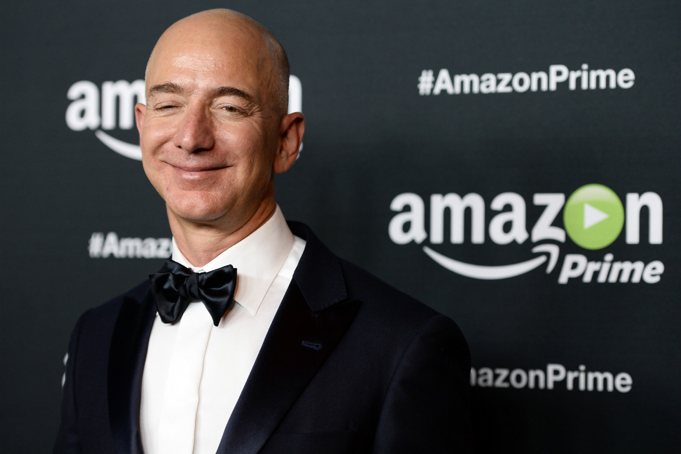 Глава Amazon Джефф Безос продал акции компании на $6,7 млрд  