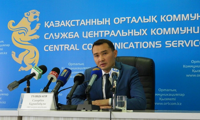 Сапарбек Туякбаев: "Дефицита льготного дизтоплива для аграриев в ЮКО нет, а нельготного - не должно быть!" 