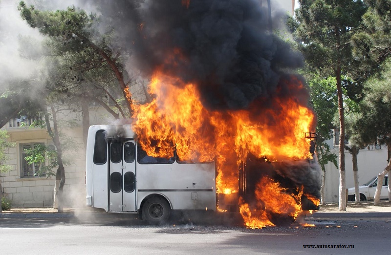 Детский тренер из Казахстана спас людей из горящего автобуса в России