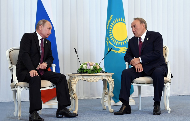 Президент РК встретился с Владимиром Путиным 