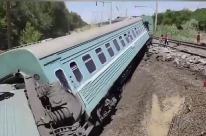 Опрокинулись вагоны пассажирского поезда Астана-Алматы, есть пострадавшие