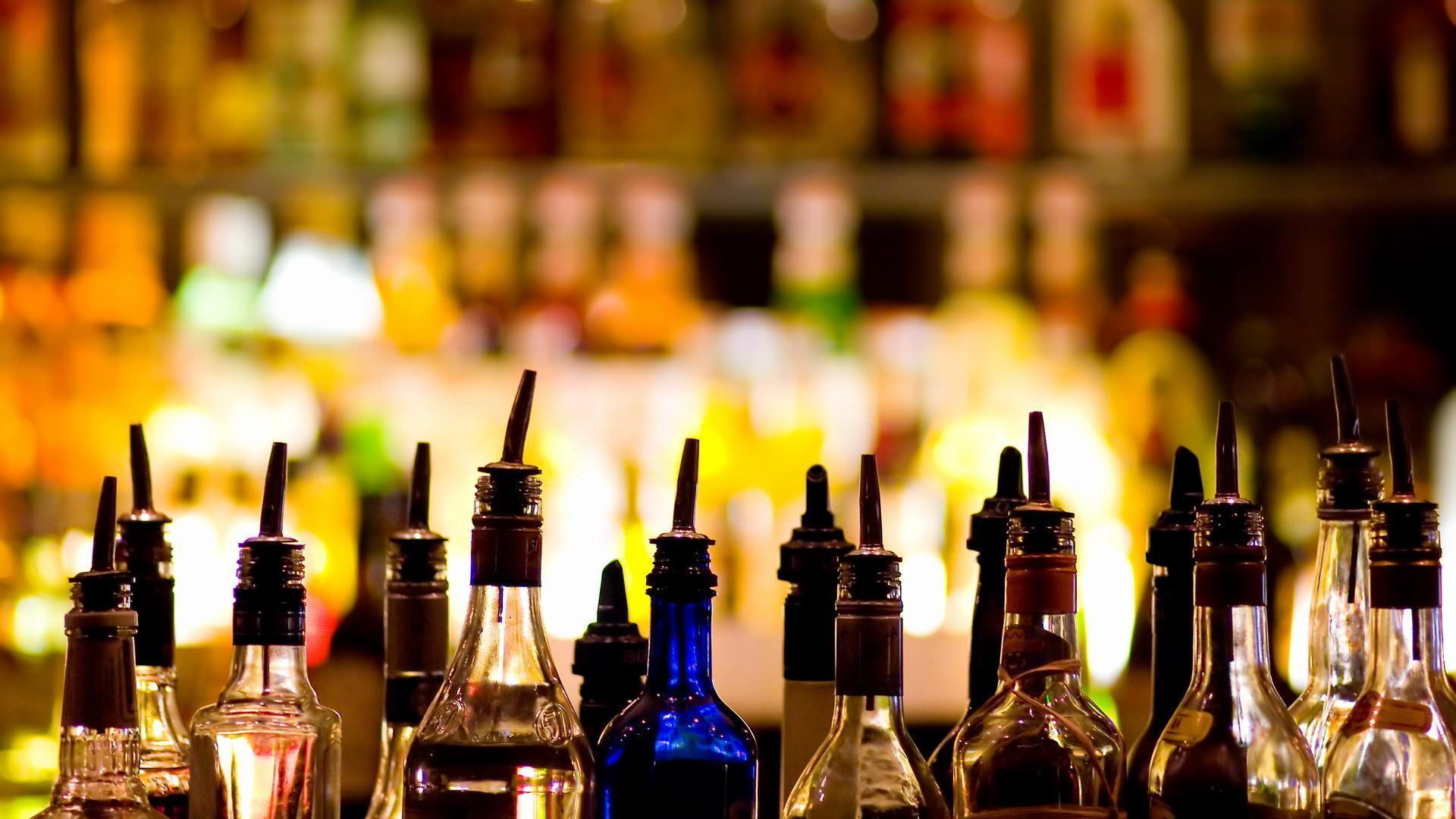 Более 86,5 тыс. бутылок алкоголя изъяли в Прииртышье из теневого оборота