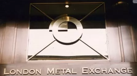 До рекордного минимума сократились запасы металлов на Лондонской бирже
