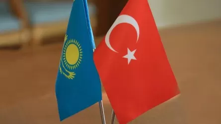 Қазақ-түрік кәсіпкерлері 30 құжатқа қол қойды