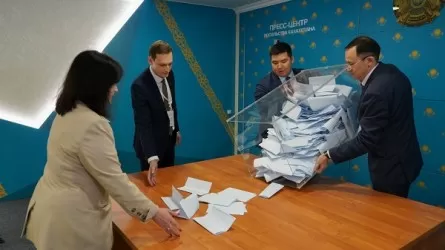 Казахстанцы активно голосовали на референдуме в России