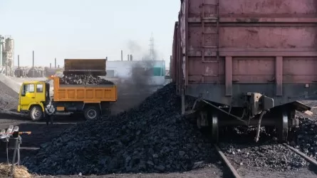 Казахстану нужно сезонное ограничение железнодорожного экспорта бытового угля
