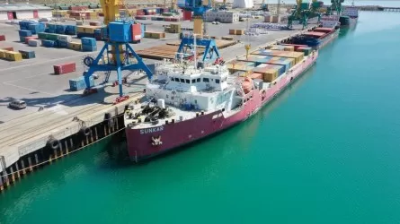 Биыл теңіз порттары арқылы Әзірбайжанға 1,9 млн тонна жүк тасымалданды