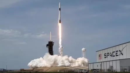 SpaceX вывела на орбиту 23 новых интернет-спутника