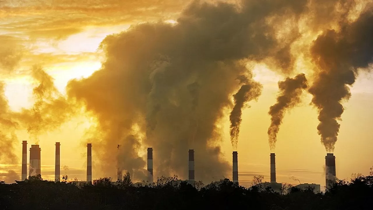 Мир вернулся к докоронакризисному уровню выбросов CO2