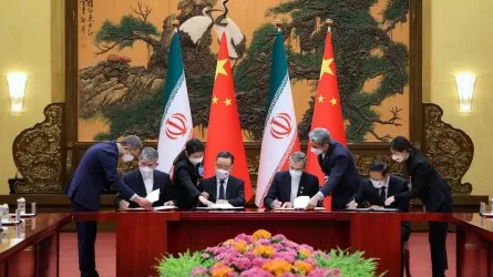 Сразу 20 соглашений и меморандумов подписали Иран и Китай  