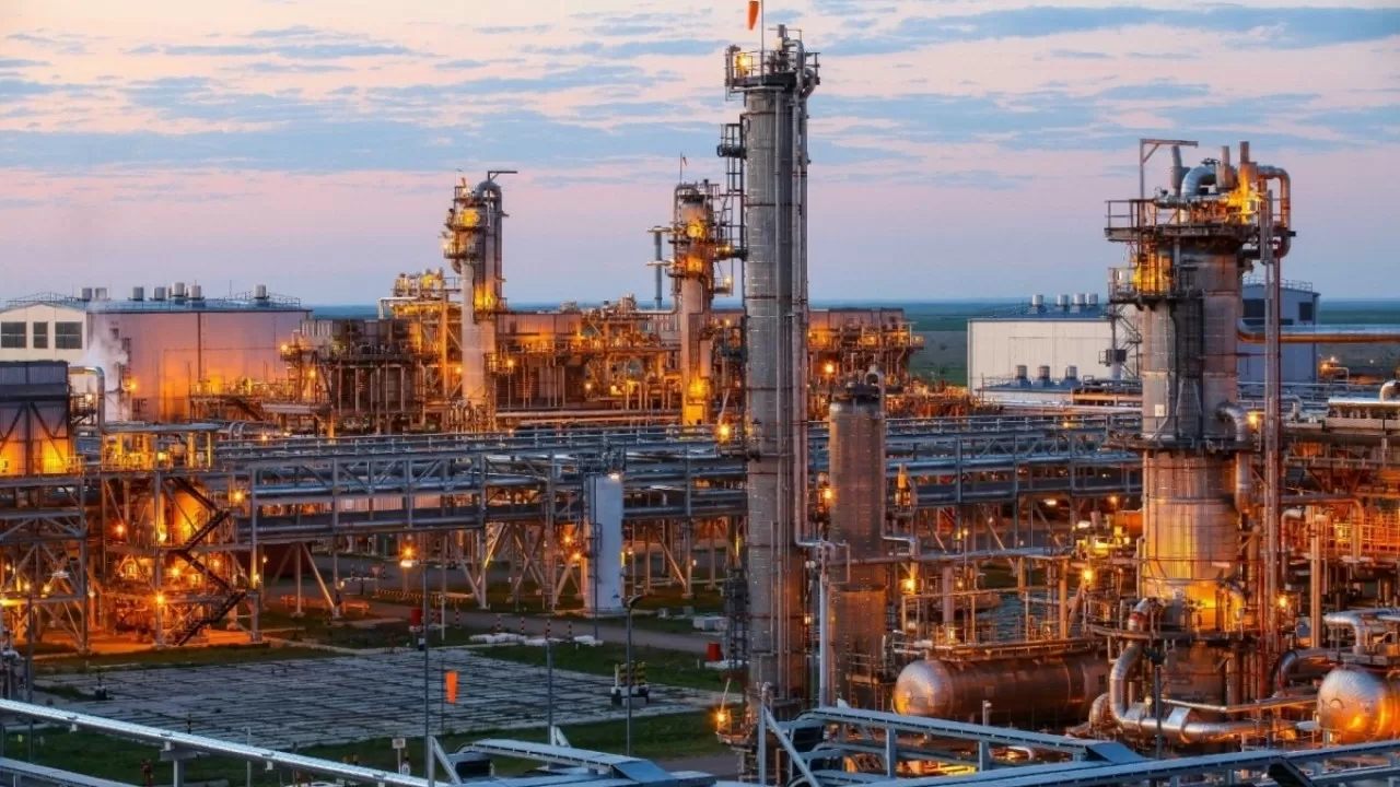 Профинансировать газопереработку на Тенгизе и Карачаганаке предложили депутаты