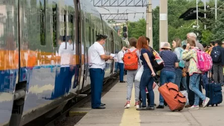 Почему казахстанские пассажиры не наказывают КТЖ за опоздание поездов?
