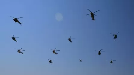 Вертолет ООН с людьми на борту захвачен в Сомали 