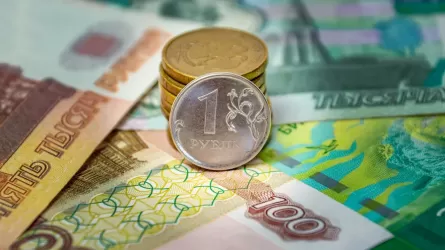 В России пенсионерка хотела заработать на инвестициях и отдала мошенникам более 220 млн тенге