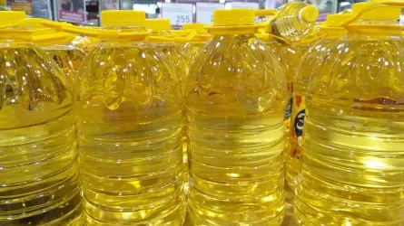 Бизнесу выставили утильсбор за пластиковую тару, уехавшую с маслом в Китай