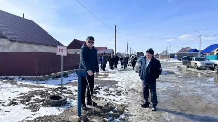 Болашаковцы требуют благ цивилизации в Усть-Каменогорске