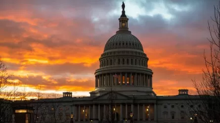 В сенате США проголосовали за пакет законопроектов о помощи Украине
