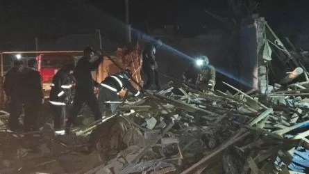 Взрыв газа разрушил дом в Мангистауской области
