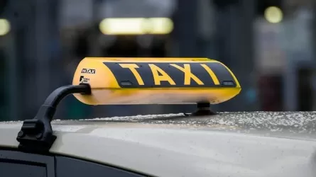 "Берите пример!": таксисты бесплатно вывозят людей из затопленных районов 