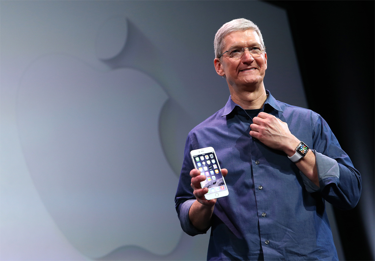 Глава Apple ограничил себя в пользовании iPhone