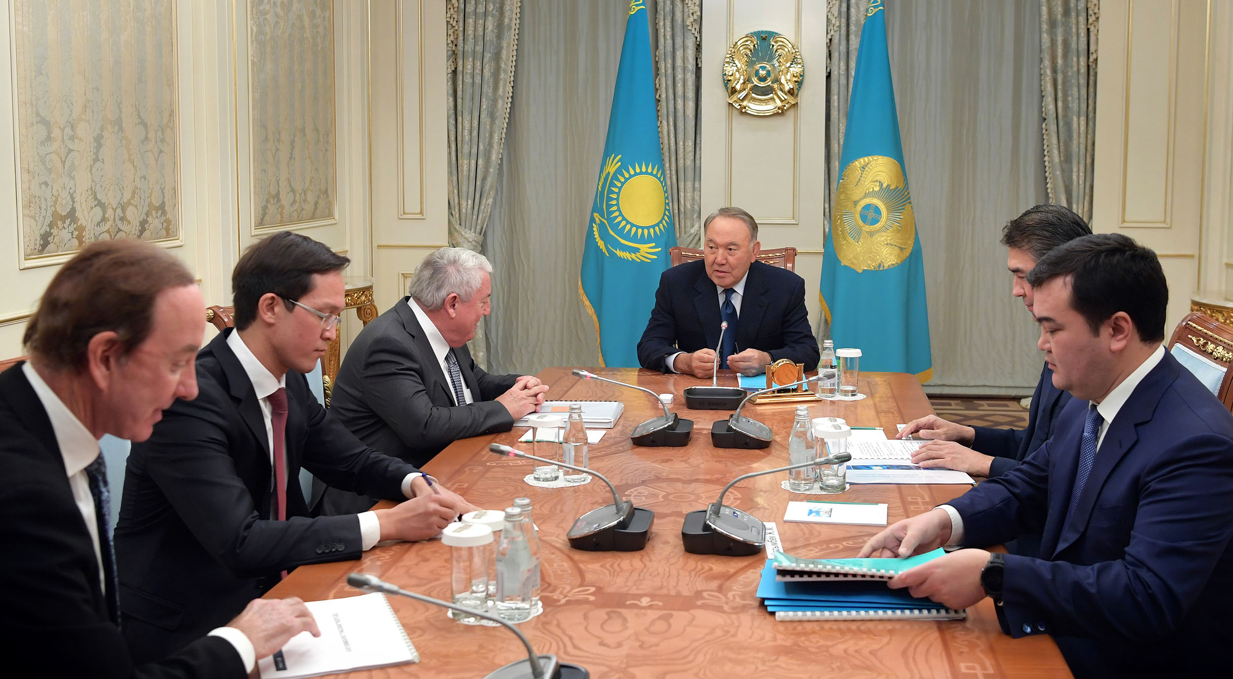 Новую бюджетную авиакомпанию поручил создать Назарбаев