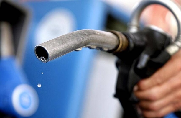 РФ и Казахстан подписали протокол о снятии эмбарго на экспорт бензина