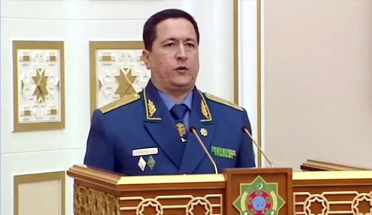 Глава МВД Туркменистана отправлен в отставку и разжалован до майора