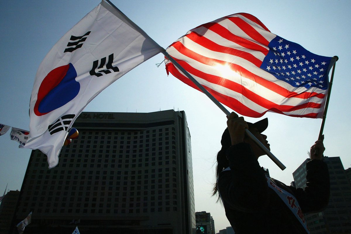 АҚШ пен Оңтүстік Корея еркін сауда туралы жаңа келісімге қол қойды