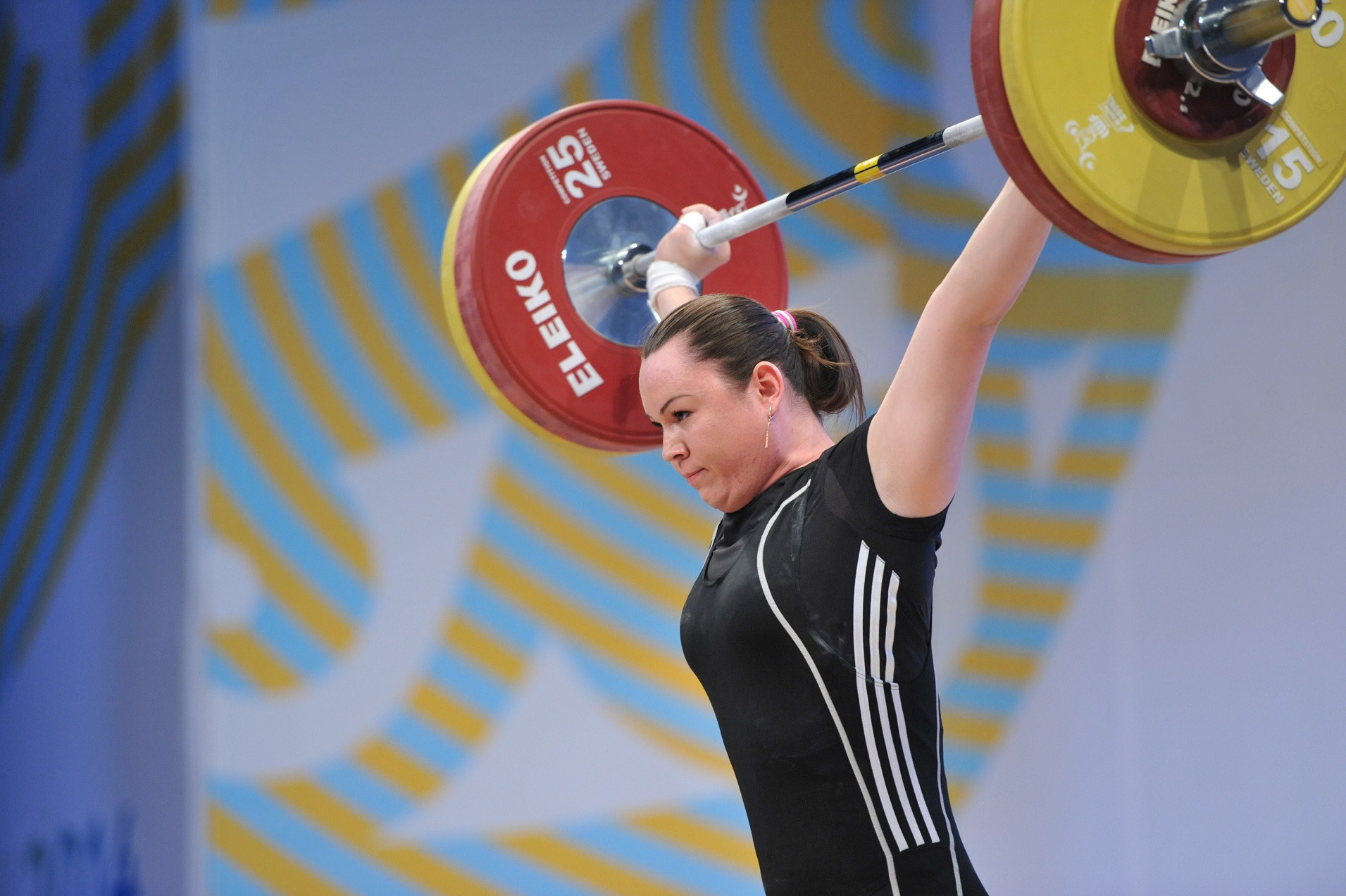 Анна Нурмухамбетова признана бронзовым призером Олимпиады-2012 по тяжелой атлетике 