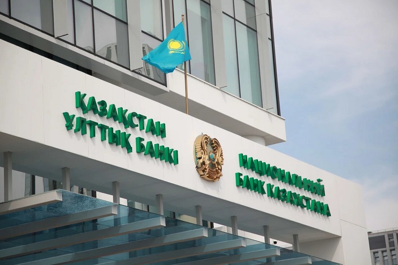 Нацбанк Казахстана в октябре провел интервенции на $91,3 млн