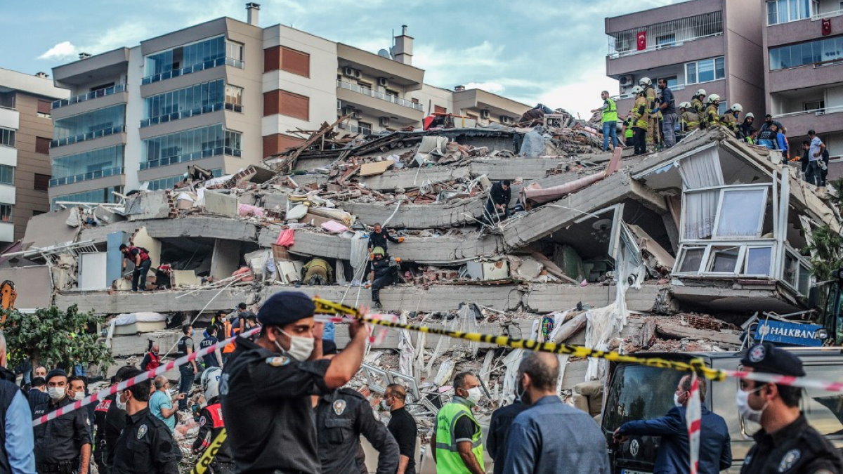 Число жертв землетрясения в Турции возросло до 49 человек