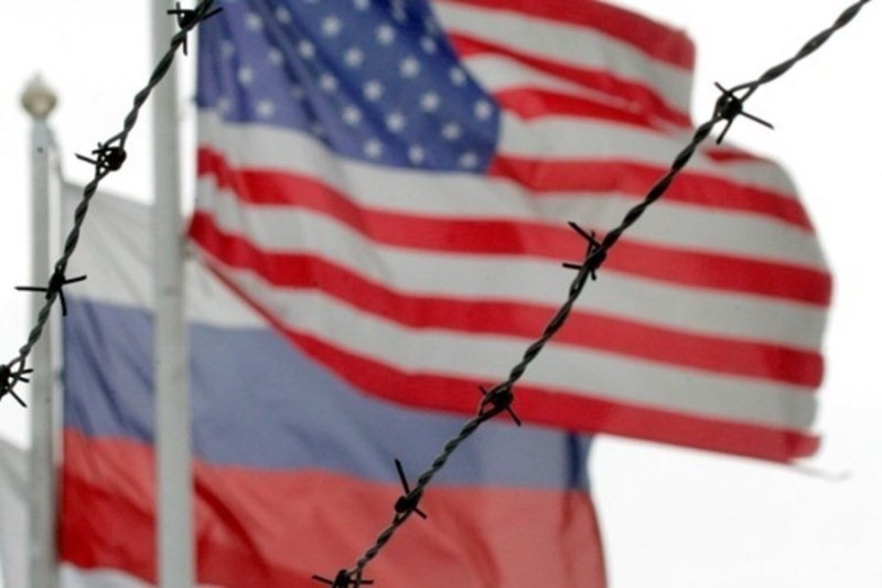 В госдепе США считают, что санкции могут помочь в налаживании диалога с Россией