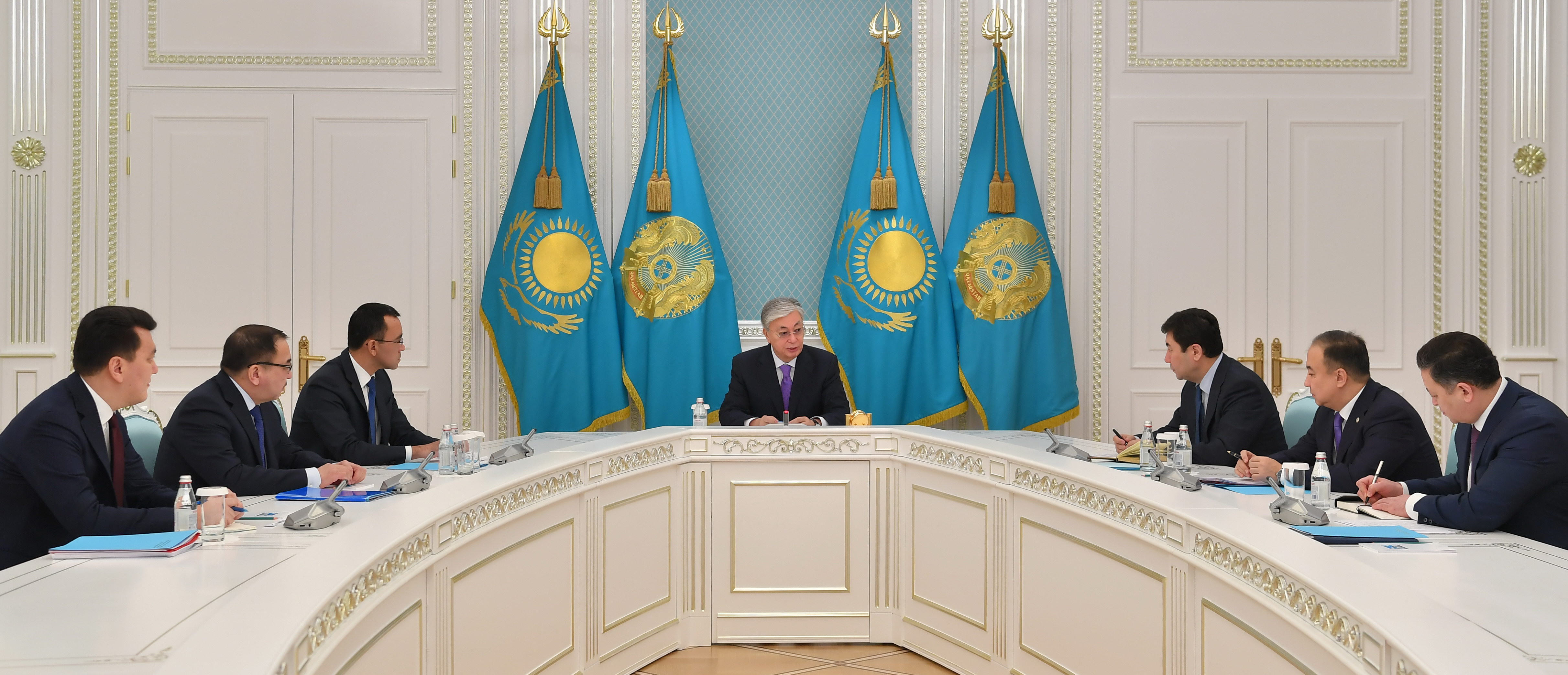 Токаев обозначил приоритеты работы на 2020 год для своей администрации