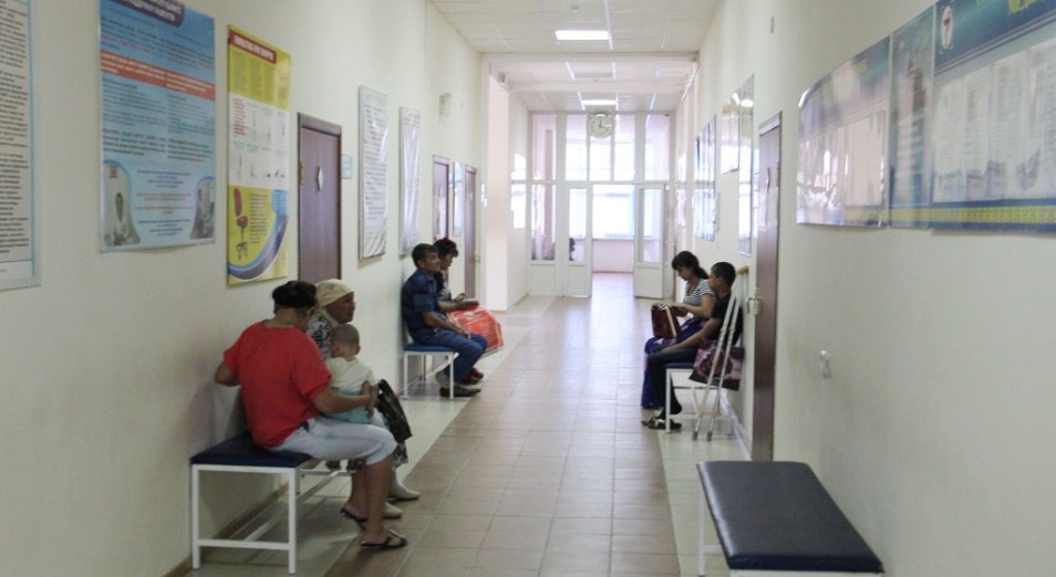 "Отличников" и "двоечников" здравоохранения выявили в Казахстане