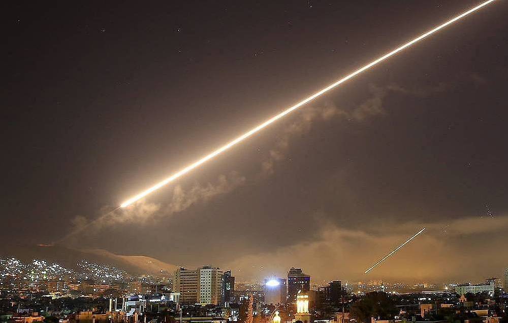 Аравийская коалиция подтвердила перехват двух ракет, запущенных хуситами