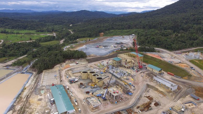 Китайская компания приостановила работы на медном руднике в Эквадоре из-за протестов