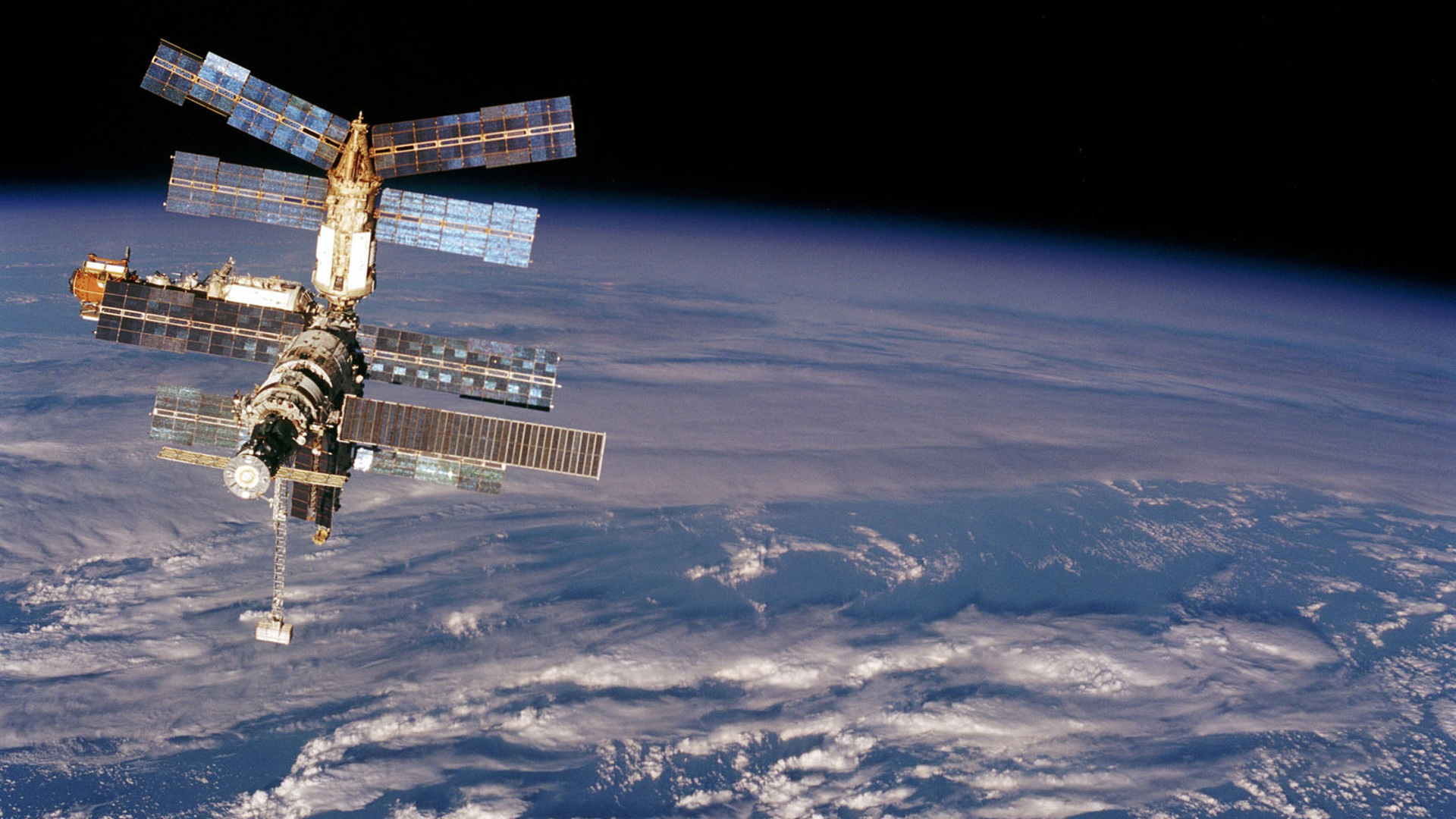 Россия и США обсудят перспективы использования МКС и безопасность экипажа