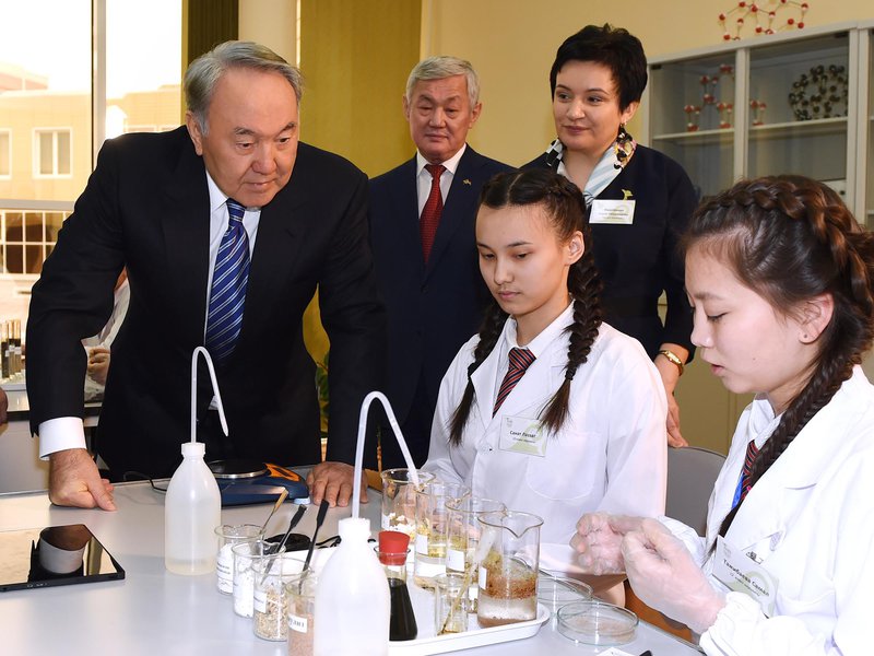 Казахстанцы должны жить в лучших условиях – Назарбаев