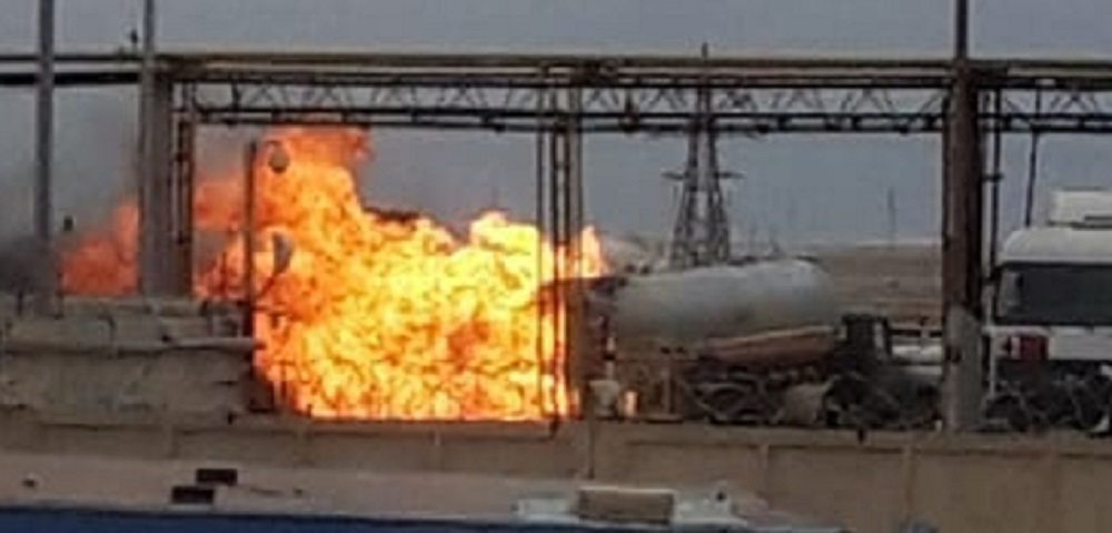 В Жанаозене на заводе "КазГПЗ" произошло возгорание автоцистерны с газом