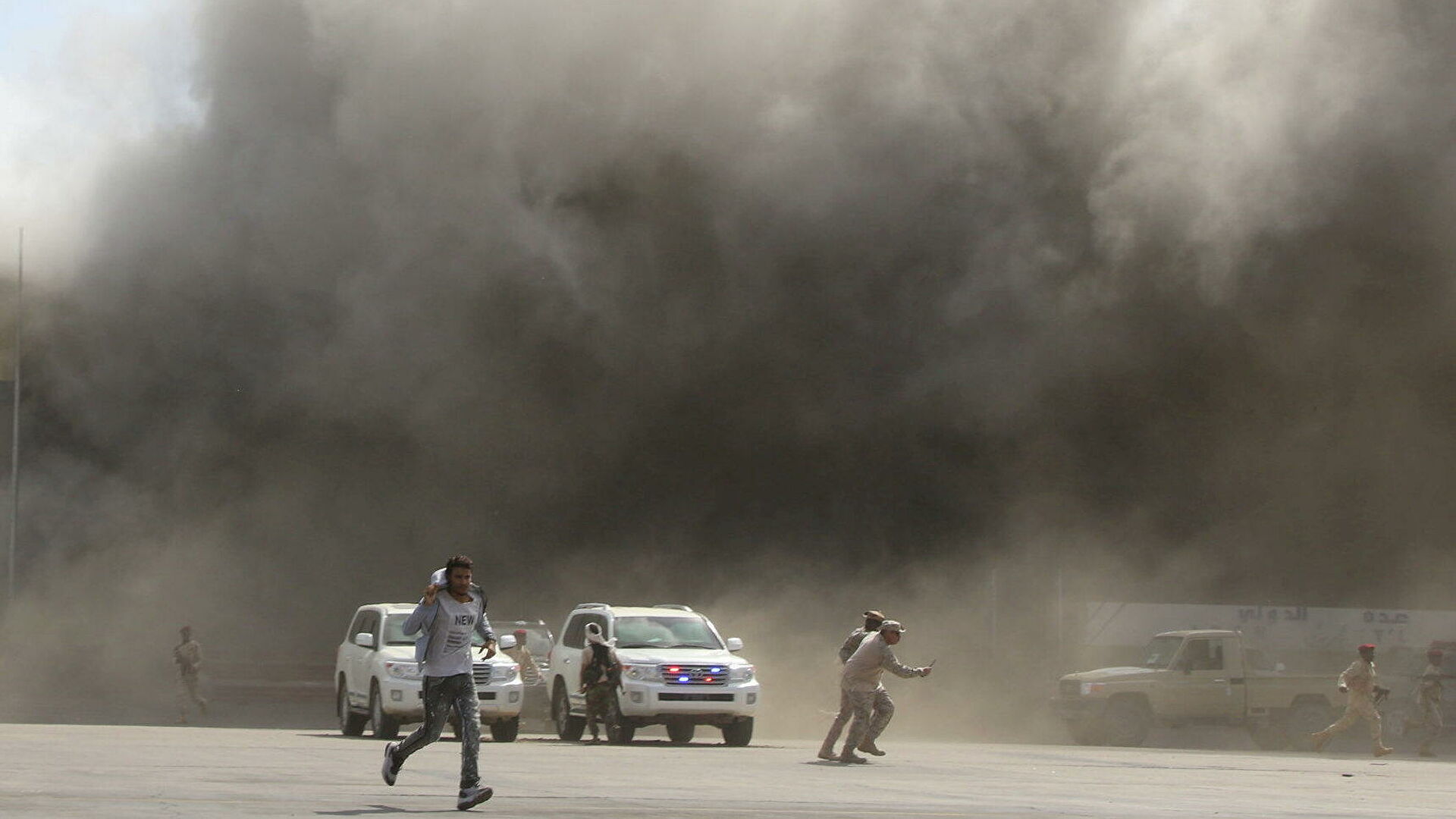 Взрыв в аэропорту Йемена: есть погибшие и пострадавшие  