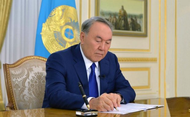 Совбез Казахстана в пятницу намерен рассмотреть вопросы восстановления экономики страны  
