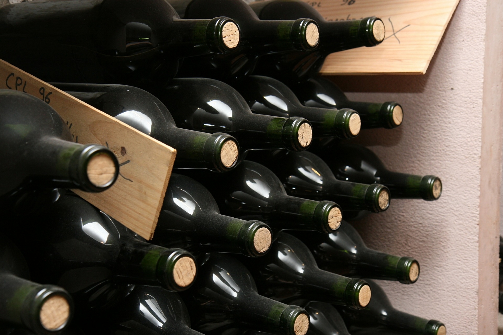 Во Франции воры украли вино на 350 тысяч евро 