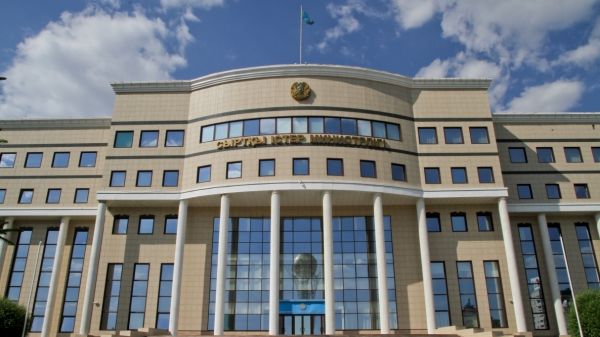 Казахстан готов провести встречу лидеров безъядерных зон – МИД 