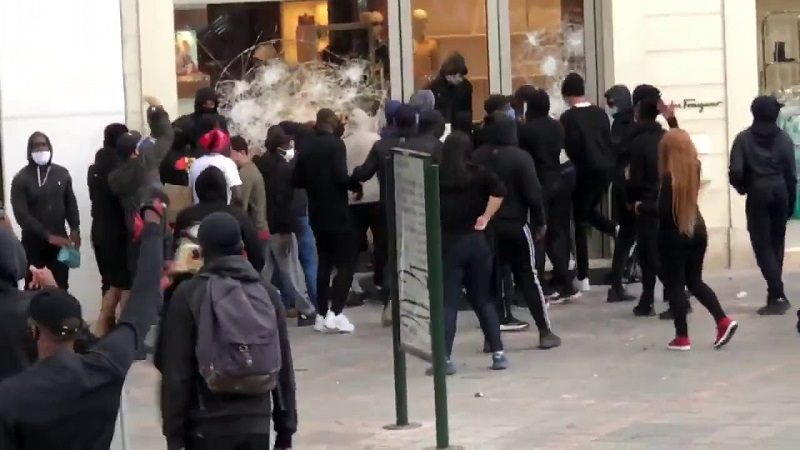 Мирные акции протеста в Брюсселе переросли в беспорядки  