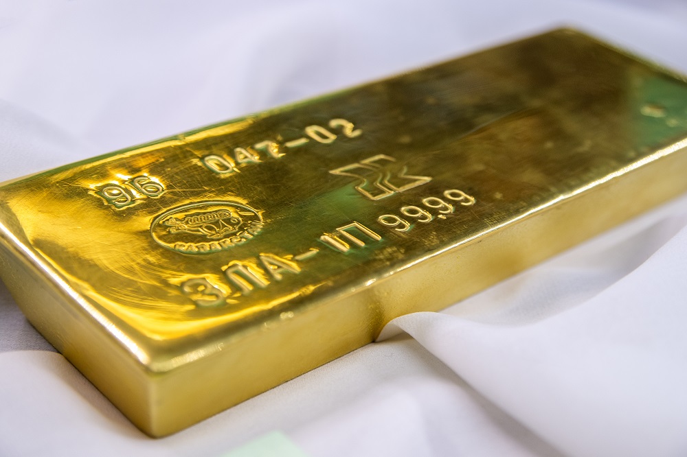 Сколько золота купил Казахстан  
