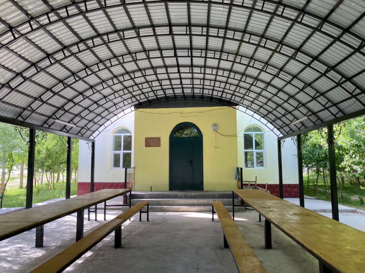 Выпускники сельской школы отремонтировали мечеть